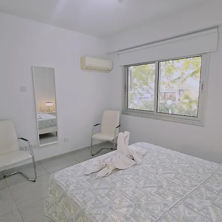 Historia Apartment